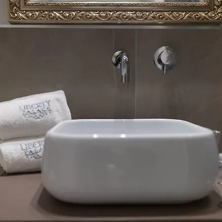 Pensión Liberty Palace