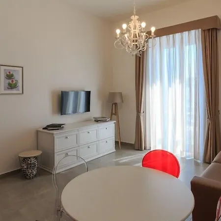 Pensión Liberty Palace 4*